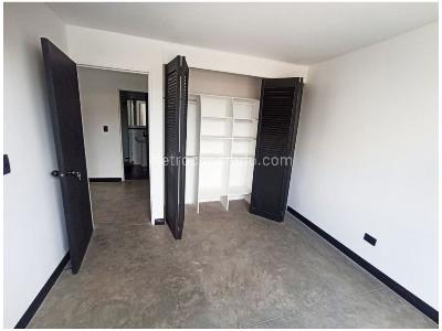 Apartamento de 3 alcobas en venta en La Aguacatala, Medellín, 100 m² · foto 10 de 13