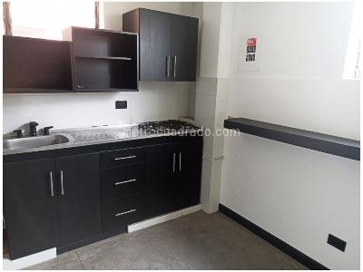 Apartamento de 3 alcobas en venta en La Aguacatala, Medellín, 100 m² · foto 4 de 13