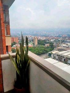 Apartamento en venta en Itagüí Centro De La Moda, Itagüí · foto 3 de 16