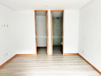 Apartamento de 3 alcobas en venta en El Poblado Las Palmas, Medellín, 100 m² · foto 13 de 19