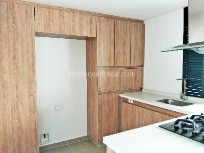 Apartamento de 3 alcobas en venta en El Poblado Las Palmas, Medellín, 100 m² · foto 7 de 19