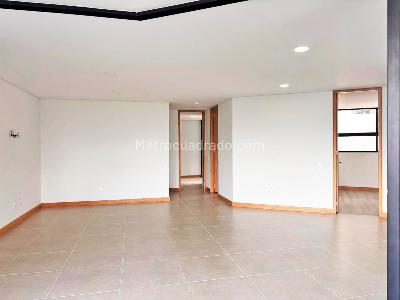 Apartamento de 3 alcobas en venta en El Poblado Las Palmas, Medellín, 100 m² · foto 9 de 19