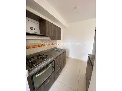 Apartamento de 3 alcobas en venta en Niquia, Bello, 68 m² · foto 3 de 14