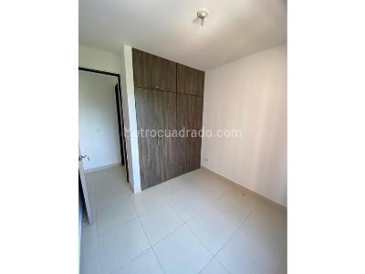 Apartamento de 3 alcobas en venta en Niquia, Bello, 68 m² · foto 11 de 14