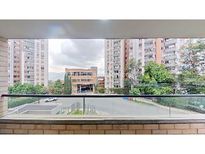Apartamento en venta en El Poblado, Medellín · foto 3 de 9
