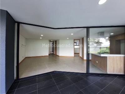 Apartamento de 3 alcobas en venta en Las Palmas, Medellín, 112 m² · foto 3 de 9