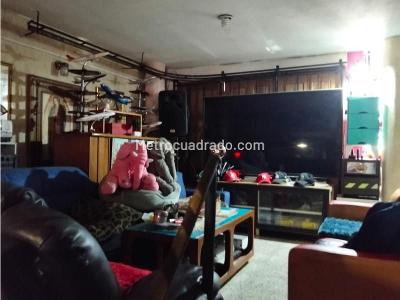 Casa de 5 alcobas en venta en Simon Bolivar, Medellín, 325 m² · foto 6 de 7