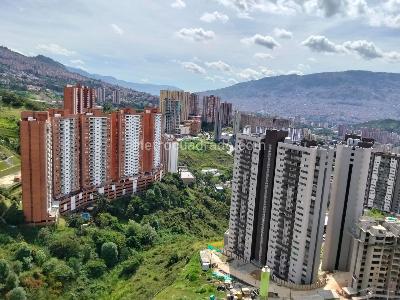 Apartamento en venta en Calasanz Parte Alta, Medellín · foto 4 de 15