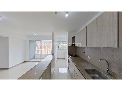 Apartamento de 3 alcobas en venta en Tres Esquinas, Sabaneta, 69 m² · foto 5 de 19