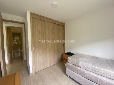 Apartamento de 2 alcobas en venta en Belen Loma De Los Bernal, Medellín, 94 m² · foto 10 de 20