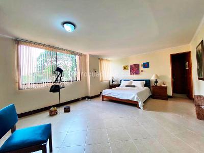 Apartamento en venta en El Poblado, Medellín · foto 11 de 13