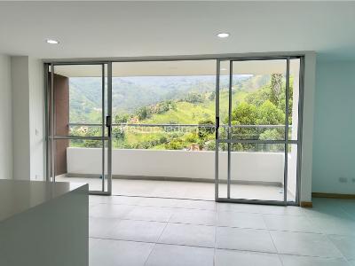 Apartamento de 3 alcobas en venta en Loma De San Jose, Sabaneta, 87 m² · foto 3 de 13