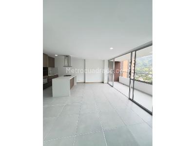 Apartamento de 3 alcobas en venta en Loma De San Jose, Sabaneta, 87 m² · foto 7 de 13