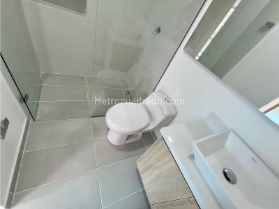 Apartamento de 3 alcobas en venta en Loma De San Jose, Sabaneta, 87 m² · foto 9 de 13