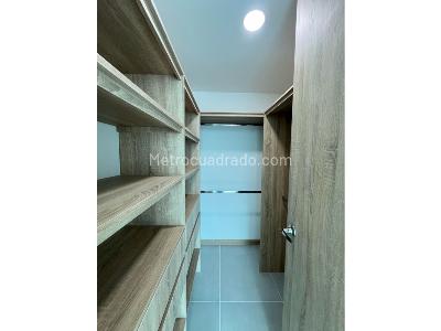 Apartamento de 3 alcobas en venta en Loma De San Jose, Sabaneta, 87 m² · foto 11 de 13
