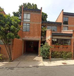 Casa de 3 alcobas en venta en Belen Loma De Los Bernal, Medellín, 142 m² · foto 20 de 20
