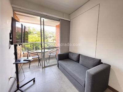 Apartamento de 3 alcobas en venta en Asdesillas, Sabaneta, 62 m² · foto 2 de 20
