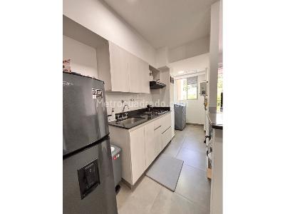Apartamento de 3 alcobas en venta en Asdesillas, Sabaneta, 62 m² · foto 8 de 20
