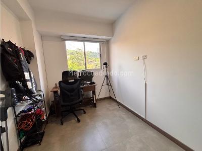 Apartamento de 3 alcobas en venta en Asdesillas, Sabaneta, 62 m² · foto 15 de 20
