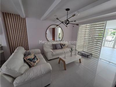 Casa de 3 alcobas en venta en Belen La Mota, Medellín, 170 m² · foto 2 de 20