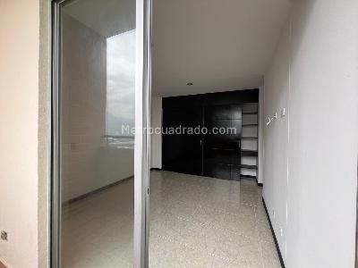 Apartamento en venta en Belen Loma De Los Bernal, Medellín · foto 4 de 11