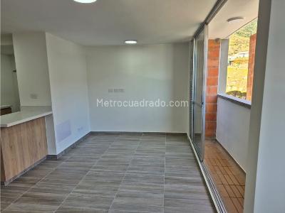 Apartamento de 2 alcobas en venta en Santa Ana, Bello, 51 m² · foto 6 de 17