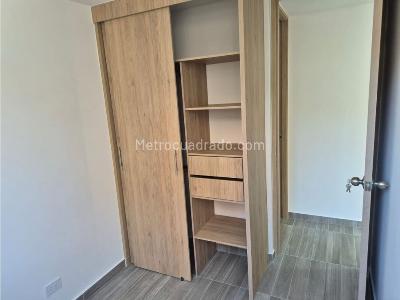Apartamento de 2 alcobas en venta en Santa Ana, Bello, 51 m² · foto 8 de 17