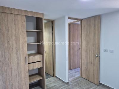 Apartamento de 2 alcobas en venta en Santa Ana, Bello, 51 m² · foto 10 de 17