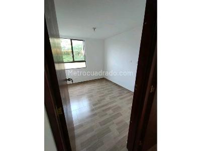 Apartamento en venta en Loma De Los Bernal, Medellín · foto 10 de 20