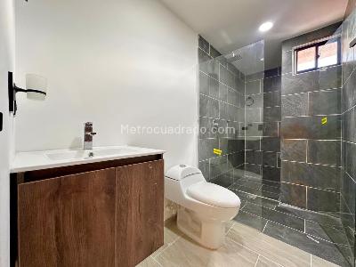 Apartamento de 4 alcobas en venta en Belen Rosales, Medellín, 128 m² · foto 8 de 20