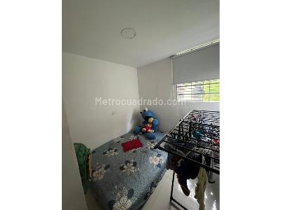 Apartamento de 3 alcobas en venta en Robledo Pajarito, Medellín, 50 m² · foto 17 de 20