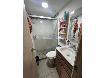 Apartamento de 3 alcobas en venta en Robledo Pajarito, Medellín, 50 m² · foto 6 de 20