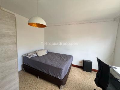 Apartamento de 5 alcobas en venta en El Poblado, Medellín, 228 m² · foto 5 de 20
