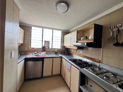 Apartamento de 5 alcobas en venta en El Poblado, Medellín, 228 m² · foto 8 de 20