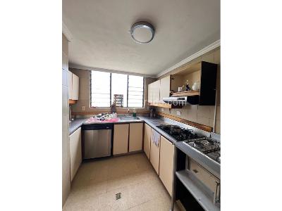 Apartamento de 5 alcobas en venta en El Poblado, Medellín, 228 m² · foto 9 de 20