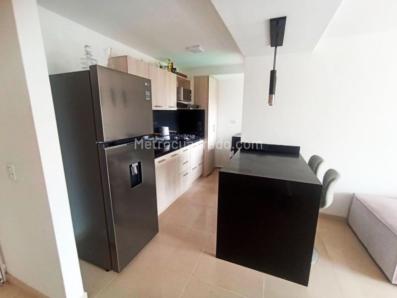 Piso – Sabaneta, San Isidro - Más