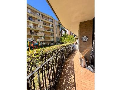 Apartamento de 3 alcobas en venta en Poblado Las Palmas, Medellín, 80 m² · foto 3 de 20