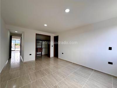 Apartamento de 4 alcobas en venta en Belen Rosales, Medellín, 200 m² · foto 16 de 20