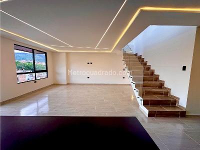Apartamento de 4 alcobas en venta en Belen Rosales, Medellín, 200 m² · foto 7 de 20