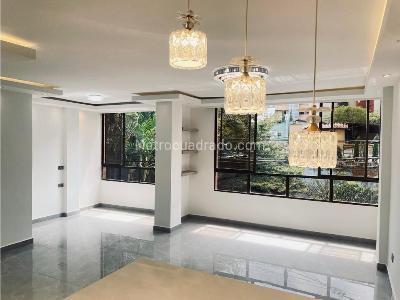 Casa de 3 alcobas en venta en Laureles, Medellín, 85 m² · foto 13 de 14