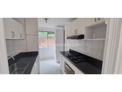 Apartamento en venta en Calasanz, Medellín · foto 3 de 13