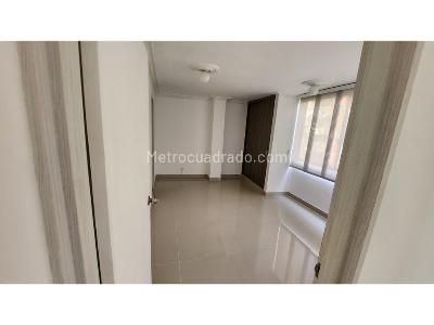 Apartamento de 3 alcobas en venta en Laureles, Medellín, 131 m² · foto 10 de 20