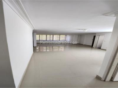 Apartamento de 3 alcobas en venta en Laureles, Medellín, 131 m² · foto 11 de 20