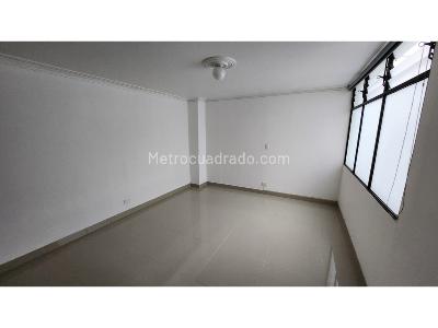 Apartamento de 3 alcobas en venta en Laureles, Medellín, 131 m² · foto 12 de 20