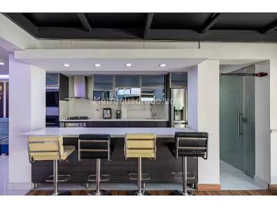 Apartamento de 3 alcobas en venta en Laureles, Medellín, 202 m² · foto 2 de 20