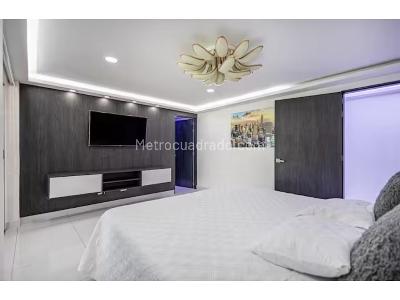Apartamento de 3 alcobas en venta en Laureles, Medellín, 202 m² · foto 8 de 20