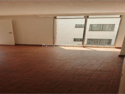 Apartamento de 2 alcobas en venta en Laureles, Medellín, 74 m² · foto 5 de 6