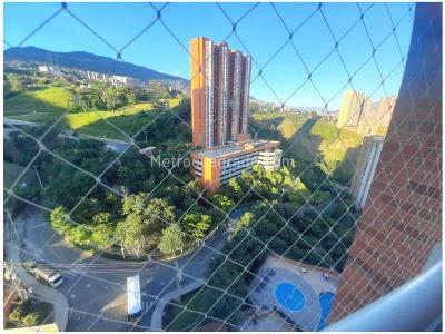 Apartamento en venta en Calasanz, Medellín · foto 2 de 20