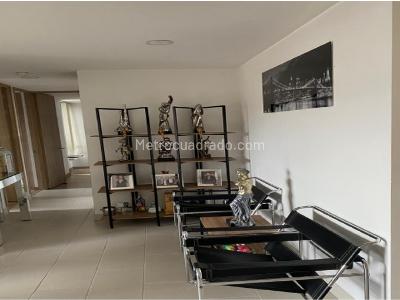 Apartamento en venta en Los Colores, Medellín · foto 2 de 20