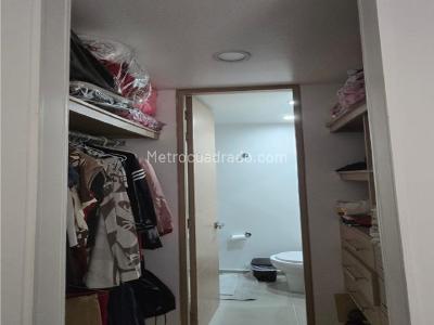 Apartamento en venta en Loma Del Indio, Medellín · foto 10 de 20